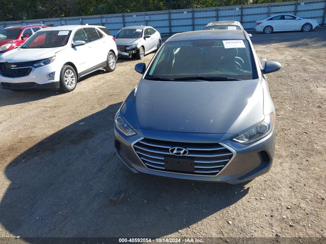5NPD84LF9JH246549 Hyundai ELANTRA SEL