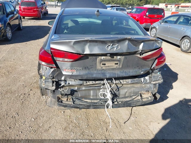 5NPD84LF9JH246549 Hyundai ELANTRA SEL