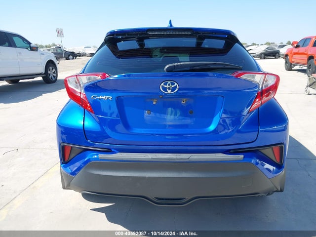 Toyota C-HR XLE 2018 NMTKHMBX4JR035043 Image 17