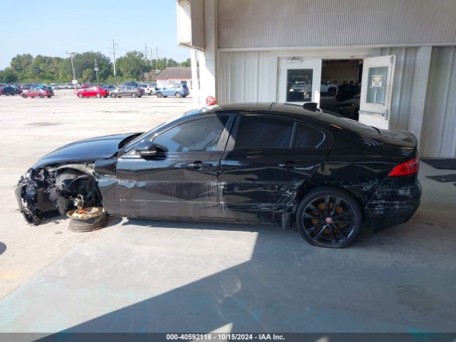 SAJAF4BVXHA970402 Jaguar Xe 35t R-sport