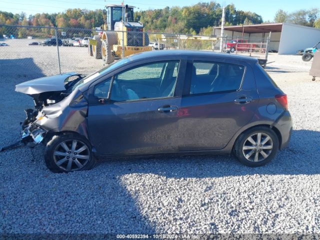 VNKKTUD32FA030042 Toyota YARIS LE