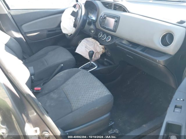VNKKTUD32FA030042 Toyota YARIS LE