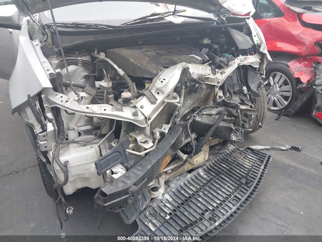 Toyota COROLLA LE 2019 5YFBURHE4KP936018 Image 18