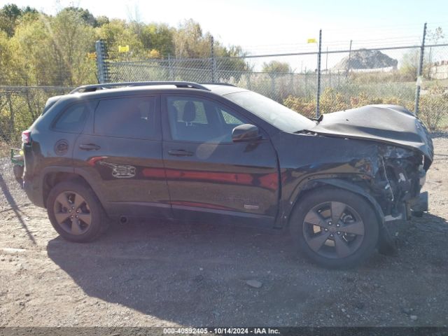 1C4PJMCB4GW289388 Jeep Cherokee 75th Anniversary