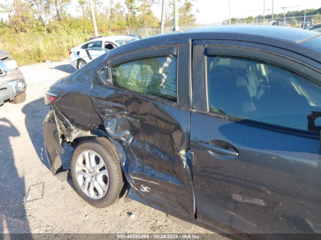 3MYDLBYV6JY301210 Toyota YARIS IA