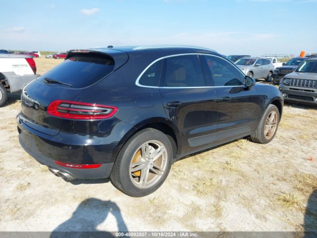 2017 PORSCHE MACAN WP1AB2A52HLB12876 Photo 3