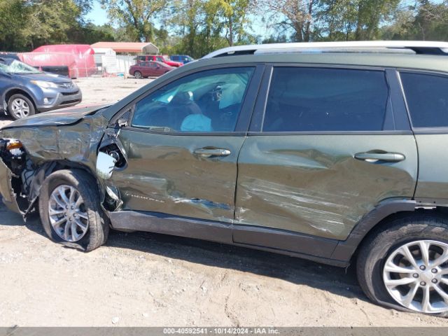 1C4PJLCBXMD150674 Jeep Cherokee Latitude Fwd