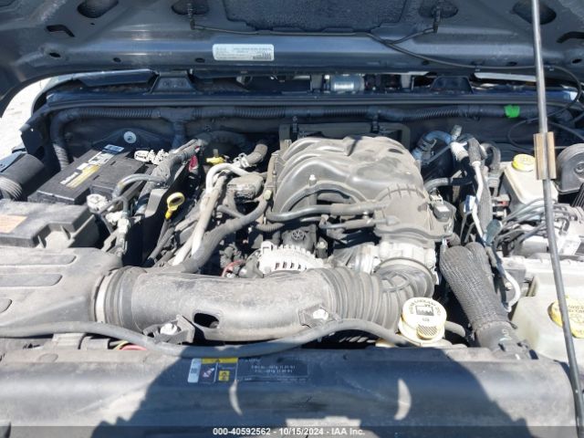 1C4BJWDG6HL664023 Jeep Wrangler Unlimited Sport 4x4