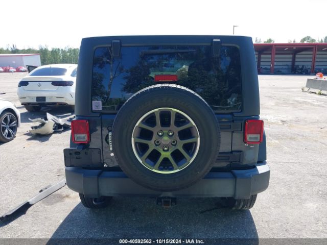1C4BJWDG6HL664023 Jeep Wrangler Unlimited Sport 4x4
