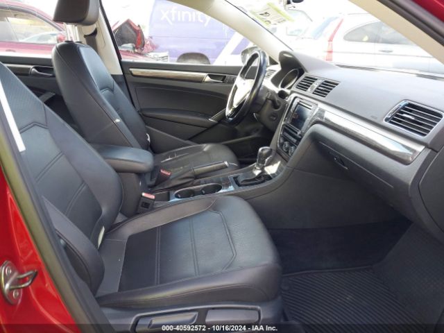 1VWBT7A34HC003704 Volkswagen Passat 1.8t Se