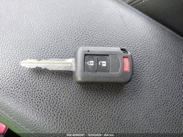 2017 MITSUBISHI OUTLANDER JA4AD2A3XHZ046384 Photo 10