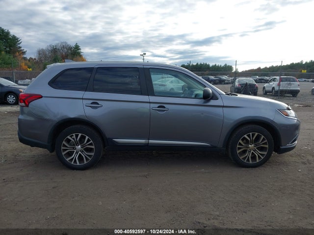 Mitsubishi Outlander Es 2017 JA4AD2A3XHZ046384 Image 13