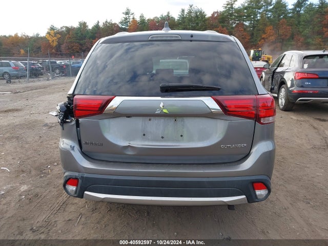 Mitsubishi Outlander Es 2017 JA4AD2A3XHZ046384 Image 16