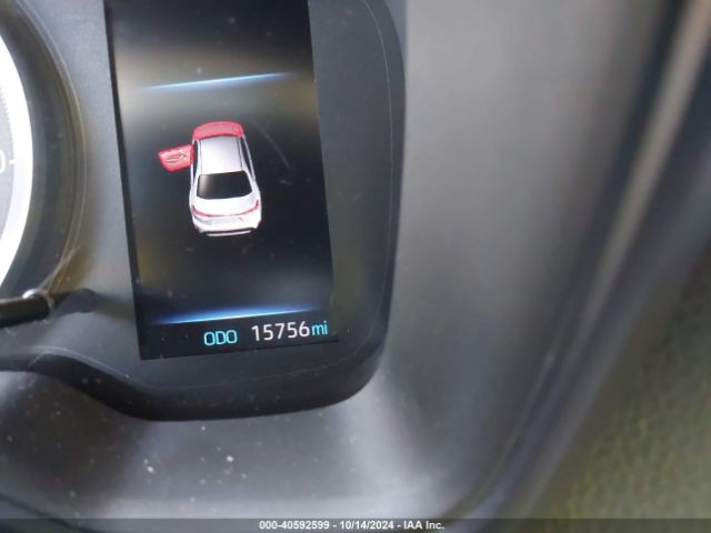 5YFEPMAE4MP251652 Toyota COROLLA LE