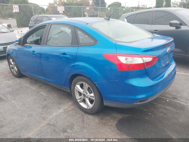 Ford FOCUS SE 2014 1FADP3F25EL202156 Image 3