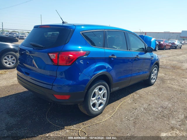 Ford ESCAPE S 2019 1FMCU0F7XKUA79318 Image 4