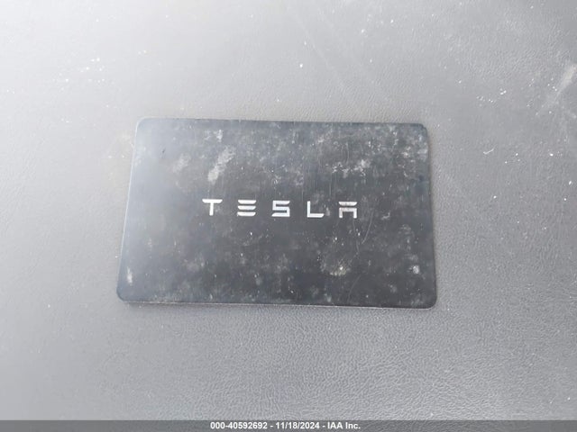 2024 TESLA MODEL Y 7SAYGDEE5RA245983 Photo 10