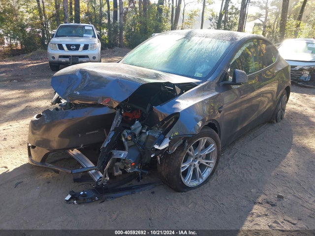 2024 TESLA MODEL Y 7SAYGDEE5RA245983 Photo 1