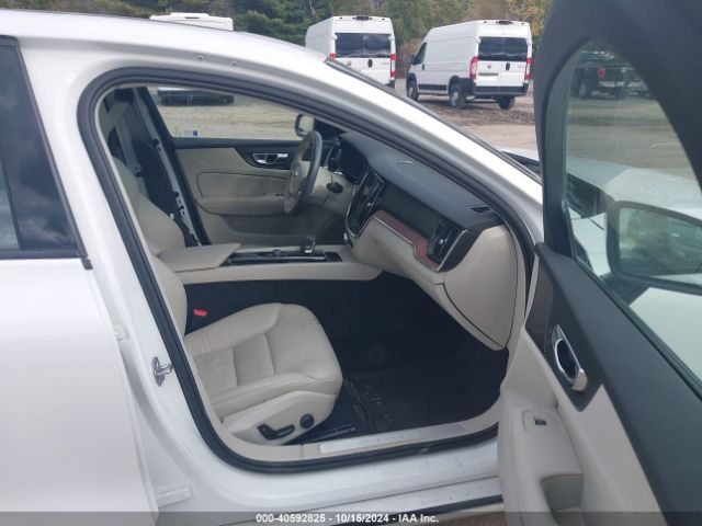 2022 VOLVO S60 7JRL12TZ2NG158209 Photo 4