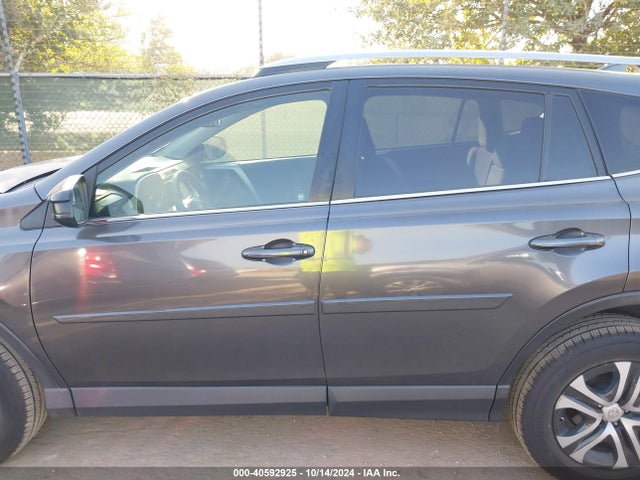 Toyota RAV4 LE 2017 JTMZFREV7HJ102917 Image 15