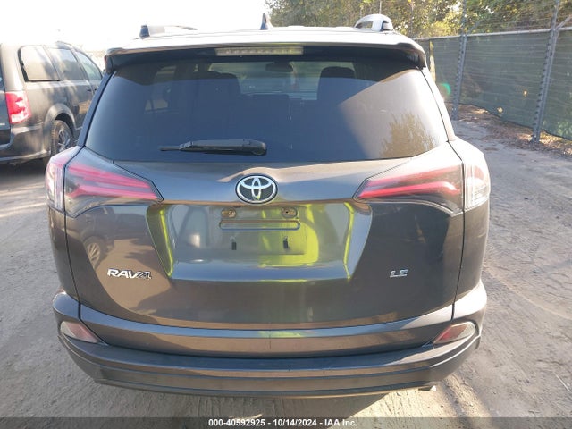Toyota RAV4 LE 2017 JTMZFREV7HJ102917 Image 17