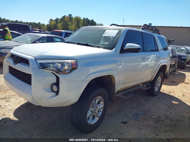 Toyota 4RUNNER SR5 2016 JTEBU5JR7G5298773 Image 2