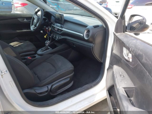 3KPF24AD7LE182773 KIA FORTE FE