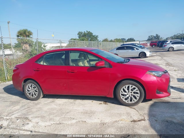 Toyota COROLLA LE 2018 2T1BURHE1JC102643 Image 13