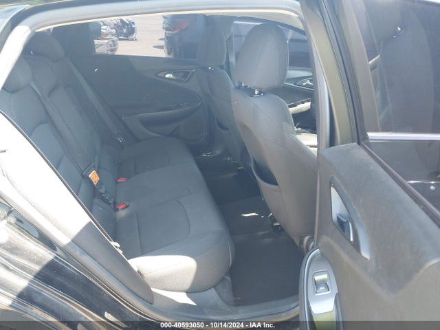 Chevrolet Malibu 1fl 2017 1G1ZC5ST4HF160516 Image 8