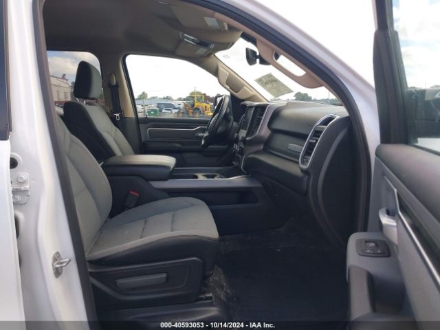 2019 RAM 1500 1C6SRFMT2KN814573 Photo 4