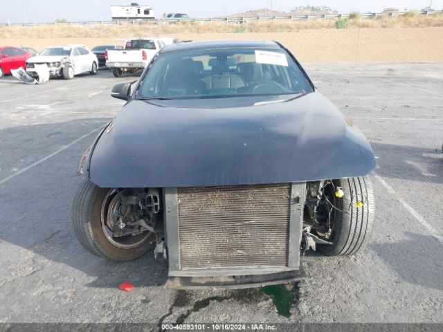 WBA8B9G31HNU54562 BMW 330I