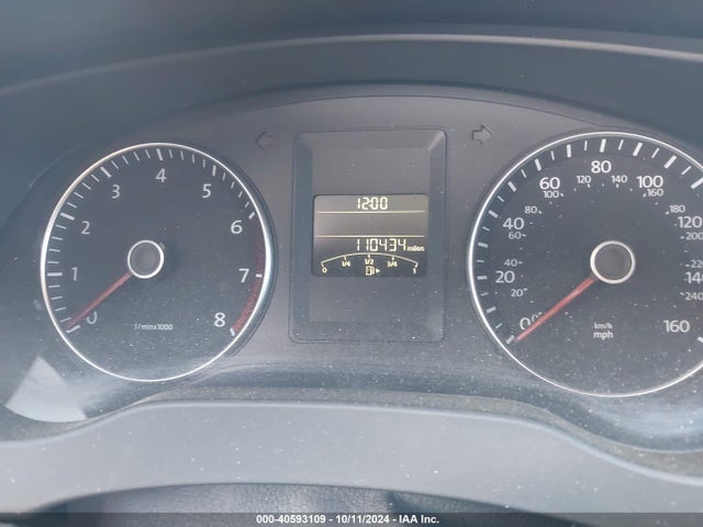 3VWD17AJ8EM385789 Volkswagen Jetta