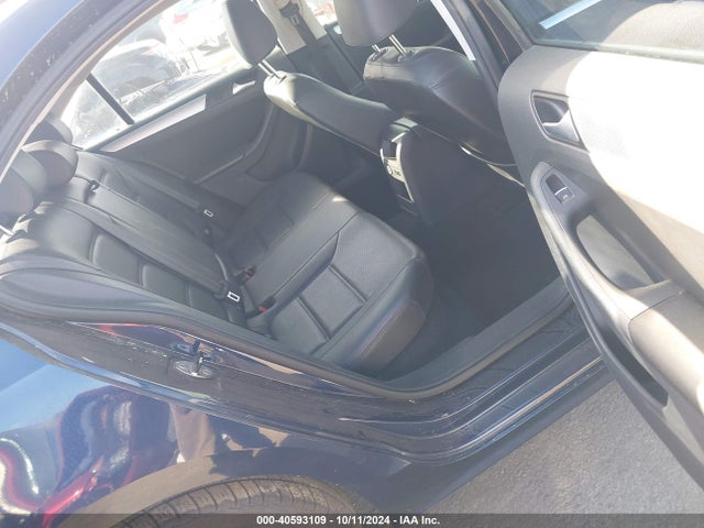 3VWD17AJ8EM385789 Volkswagen Jetta