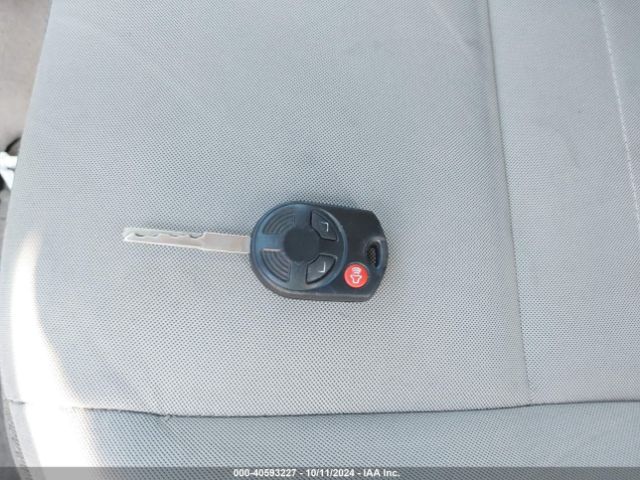 1FMCU9GX2EUC80895 Ford ESCAPE SE