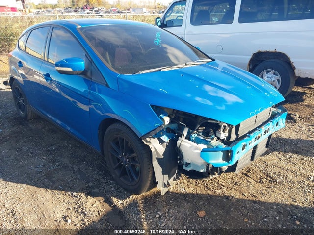 Ford FOCUS SE 2015 1FADP3K24FL270892 Image 6