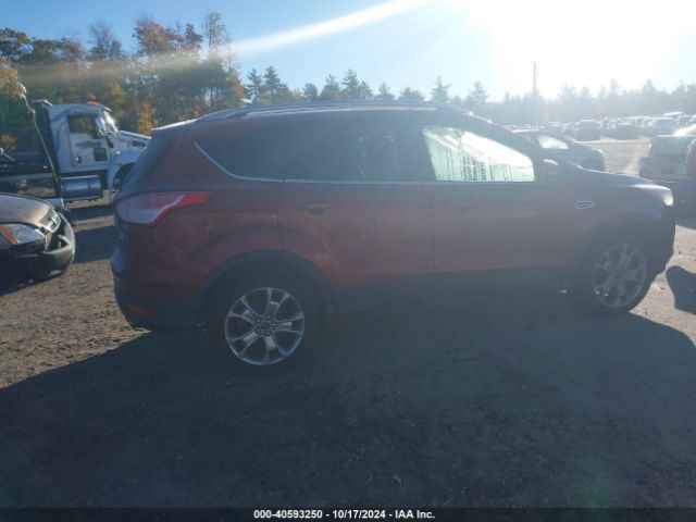 1FMCU9JX1GUA00752 Ford Escape Titanium