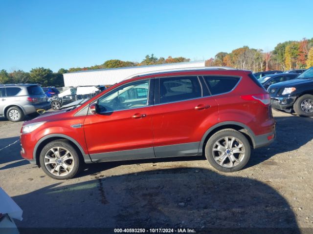 1FMCU9JX1GUA00752 Ford Escape Titanium