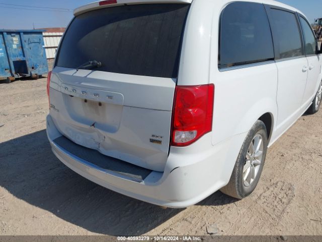 2C4RDGCG3JR250272 Dodge Grand Caravan Sxt