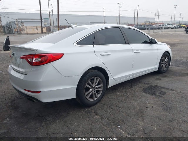 Hyundai SONATA SE 2016 5NPE24AF9GH369057 Image 4