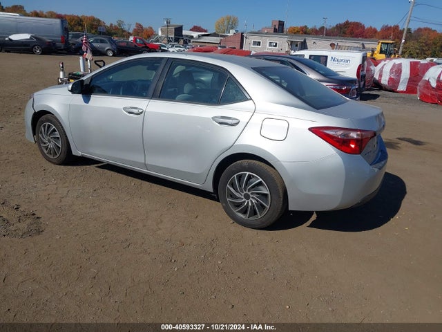 Toyota COROLLA LE 2017 2T1BURHE4HC870966 Image 3
