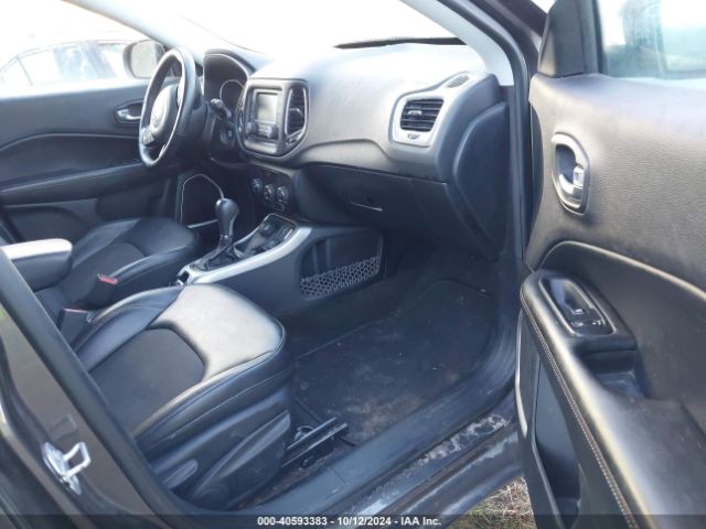 3C4NJDBB3JT254668 Jeep Compass Latitude 4x4