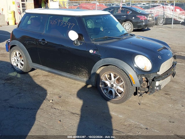 2011 MINI COOPER S WMWSV3C51BTY10612 Photo 0