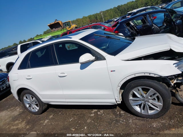 WA1BCCFSXJR000248 Audi Q3 2.0t Premium/2.0t Sport Premium