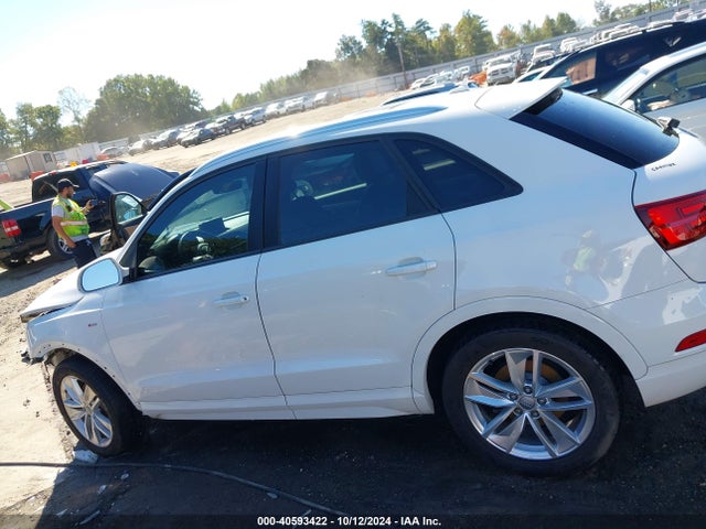 WA1BCCFSXJR000248 Audi Q3 2.0t Premium/2.0t Sport Premium