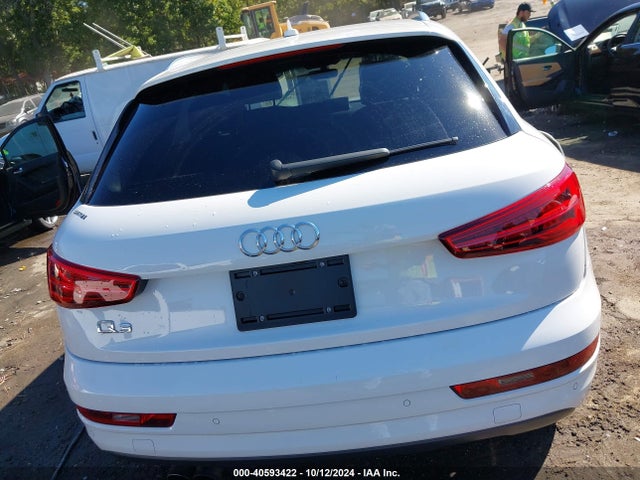 WA1BCCFSXJR000248 Audi Q3 2.0t Premium/2.0t Sport Premium