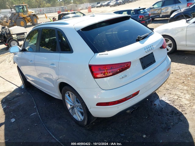 WA1BCCFSXJR000248 Audi Q3 2.0t Premium/2.0t Sport Premium