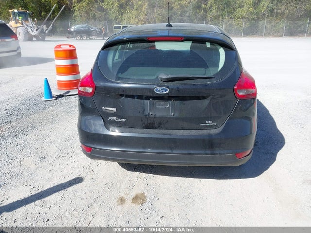 Ford FOCUS SE 2016 1FADP3K24GL208300 Image 16