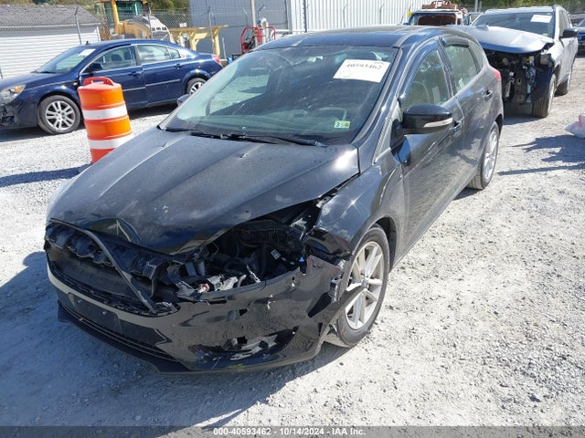 Ford FOCUS SE 2016 1FADP3K24GL208300 Image 2