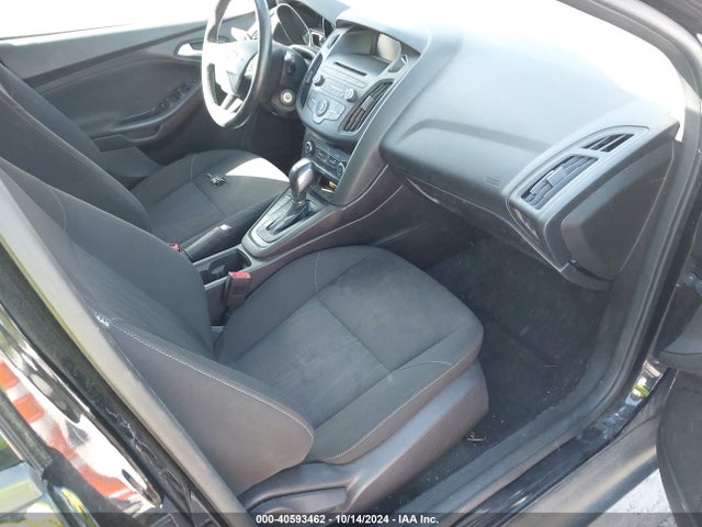 Ford FOCUS SE 2016 1FADP3K24GL208300 Image 5