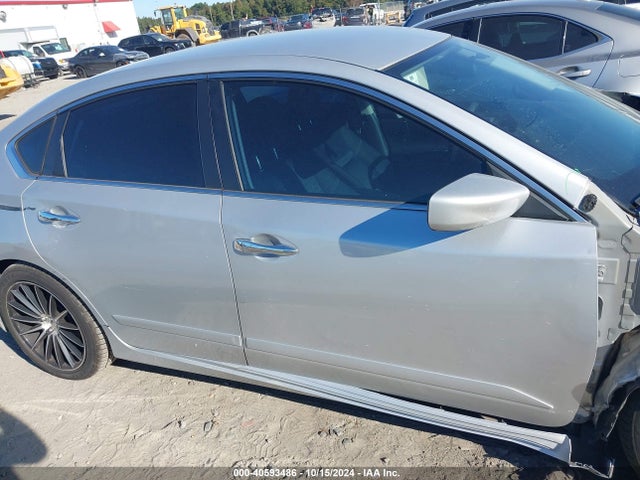 Nissan Altima 2.5 S 2017 1N4AL3AP7HC258394 Image 14
